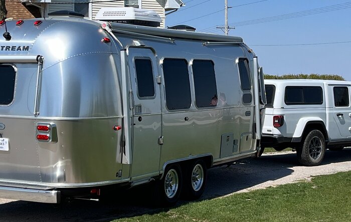 Show us what camper / trailer / RV you're towing with your JT