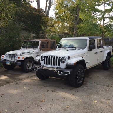 Headlights Coming on During Daytime | Jeep Gladiator Forum -  