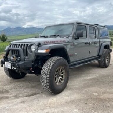 ARB Classic Stubby and Fox 2.5 w/ External Reservoirs | Jeep Gladiator ...