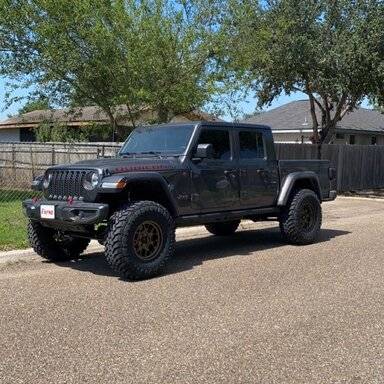 37s fit on stock Gladiator Rubicon model | Jeep Gladiator (JT) News ...