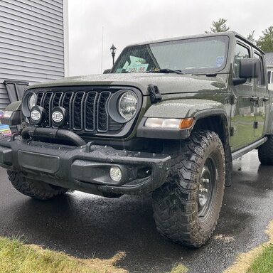 What is this red light lol | Jeep Gladiator Forum - JeepGladiatorForum.com