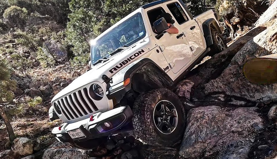 Gladiator Rubicon Gets Stuck Pretty Good -- 